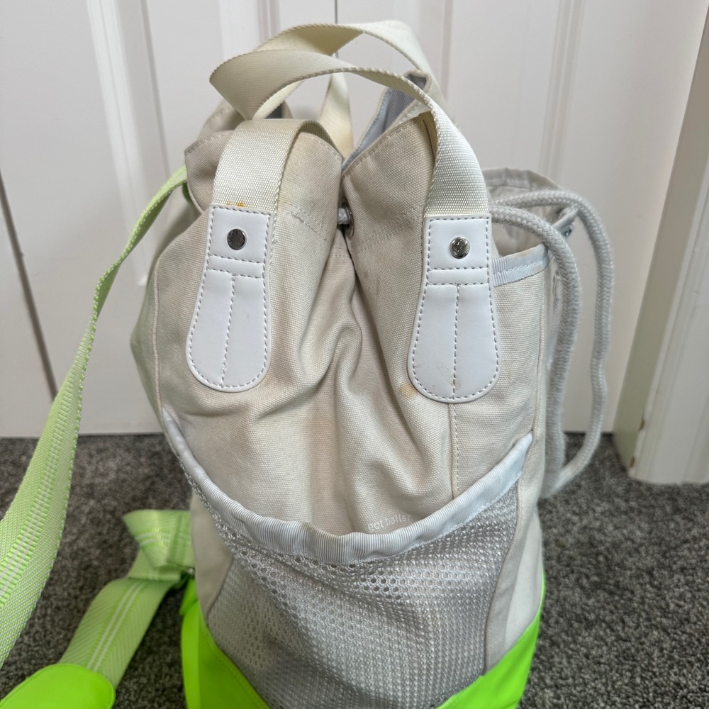 Lululemon Rally Backpack White Neon Green Drawstring Bucket Bag Athletic Gym - Picture 4 of 16